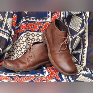 BORN Mens Hamilton Leather Chukka Boots Size 9.5